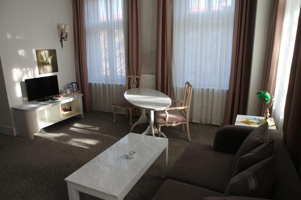 Kar'S Hotel Kars Ngoại thất bức ảnh